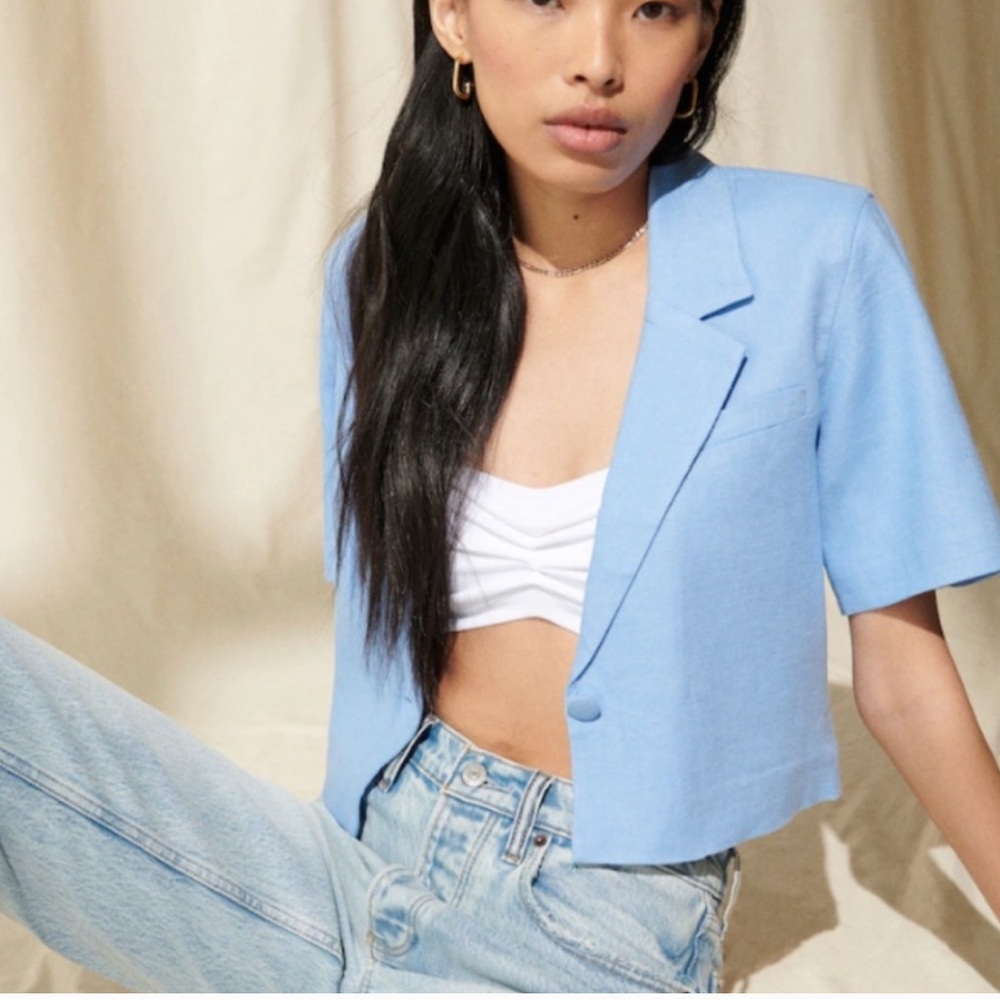 Abercrombie & Fitch Sky Blue Cropped Blazer and shorts
